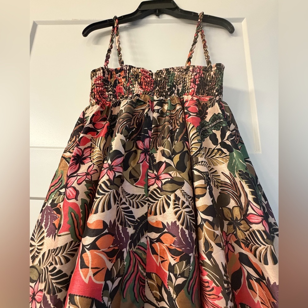 New Hutch Twist Strap Sleeveless Midi dress - Picture 14 of 14